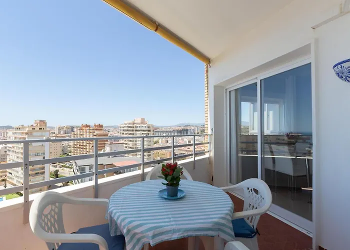 Apartamento Fuengirola * فوينخيرولا